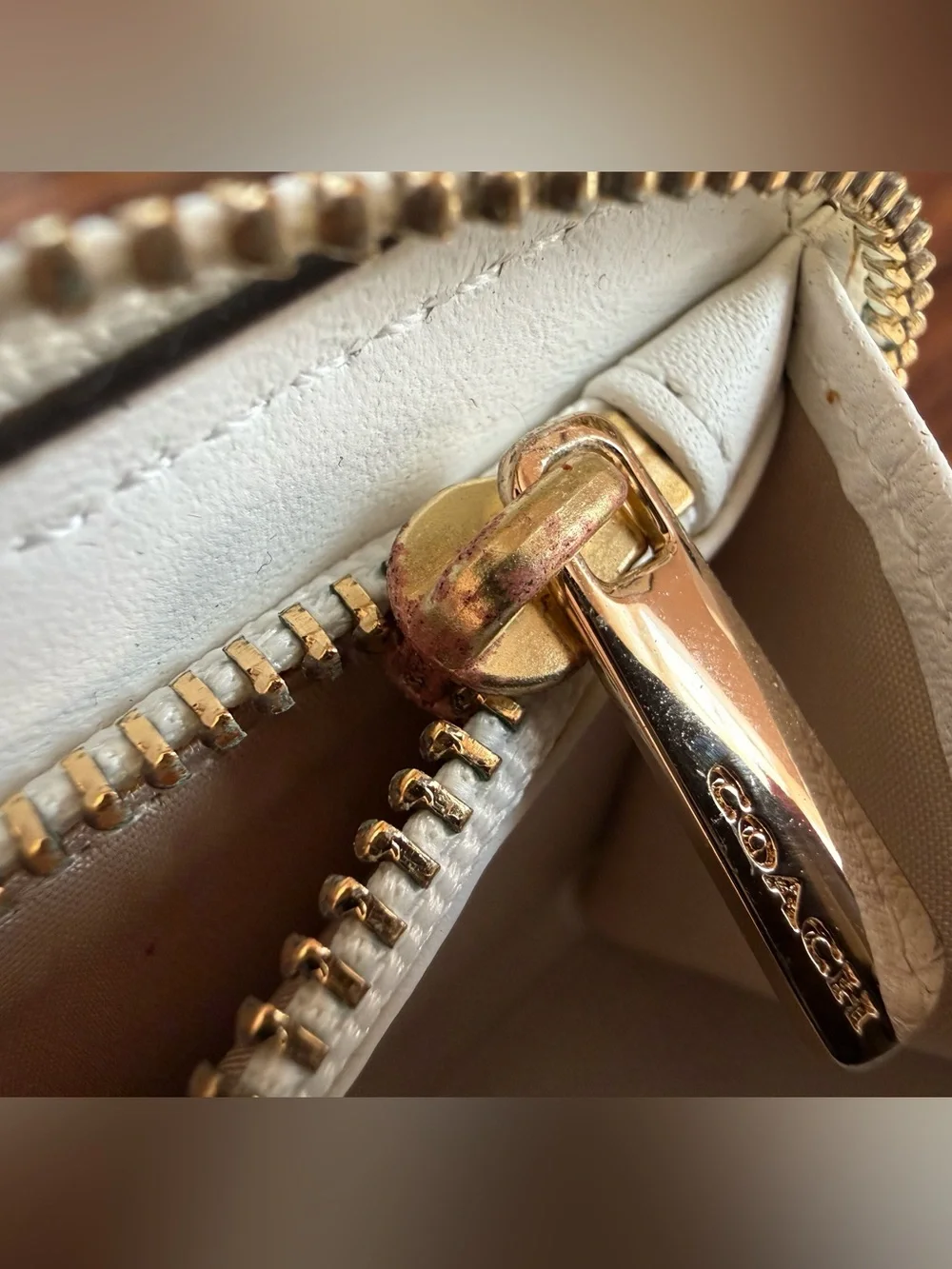 Coach White Python Embossed Leather Zip Around Wallet Gold Hardware - Picture 14 of 14